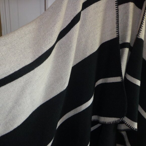 NWOT JACK & MISSY WRAPSODAY WRAP SHRUG O/S BLACK/NATURAL WHIP STITCHING - Picture 7 of 13